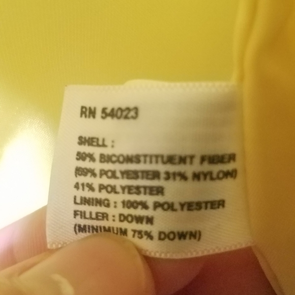 Yellow gap down puffy vest - Picture 4 of 6